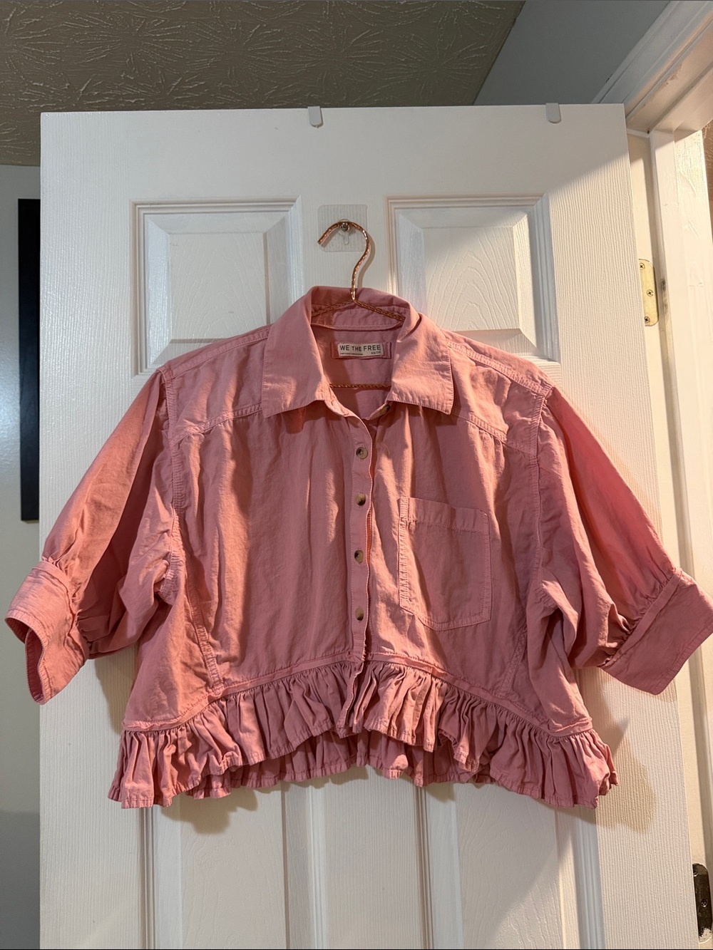 We The Free Dusty Pink Ruffle-Hem Cropped Jacket